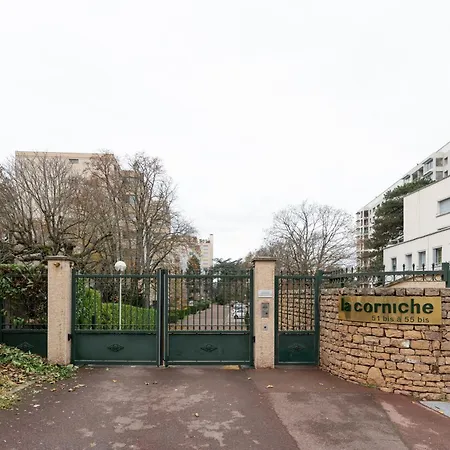Isatis - Superbe Appt Avec Balcon Apartment *